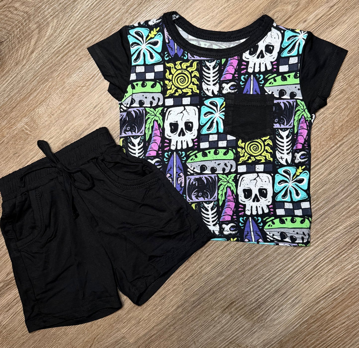 Spooky Tiki - Pocket Tee & Shorts Set